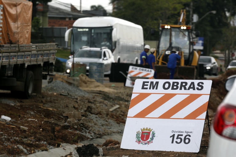 Respondidos pedidos de informações sobre obras públicas