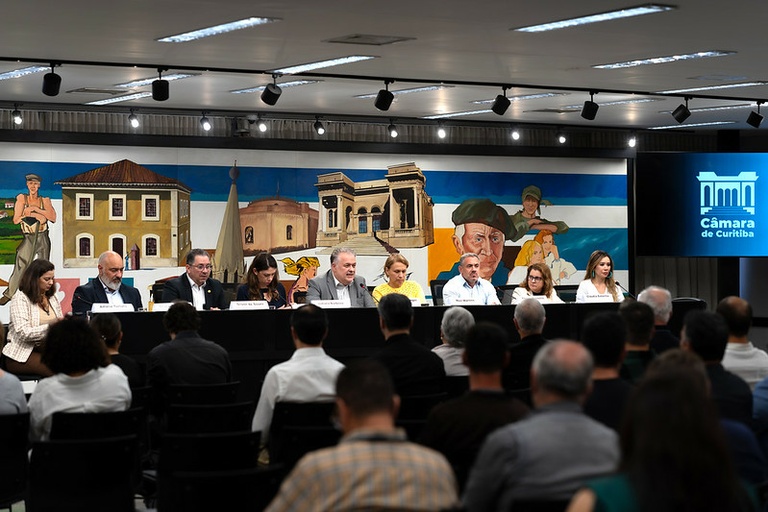 Ressocialização de dependentes químicos é tema de audiência pública na Câmara 