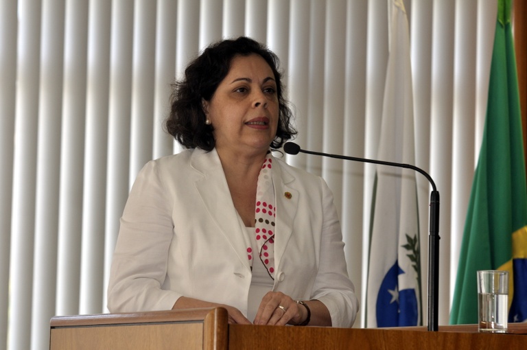 Resultado das eleições comentado em plenário 