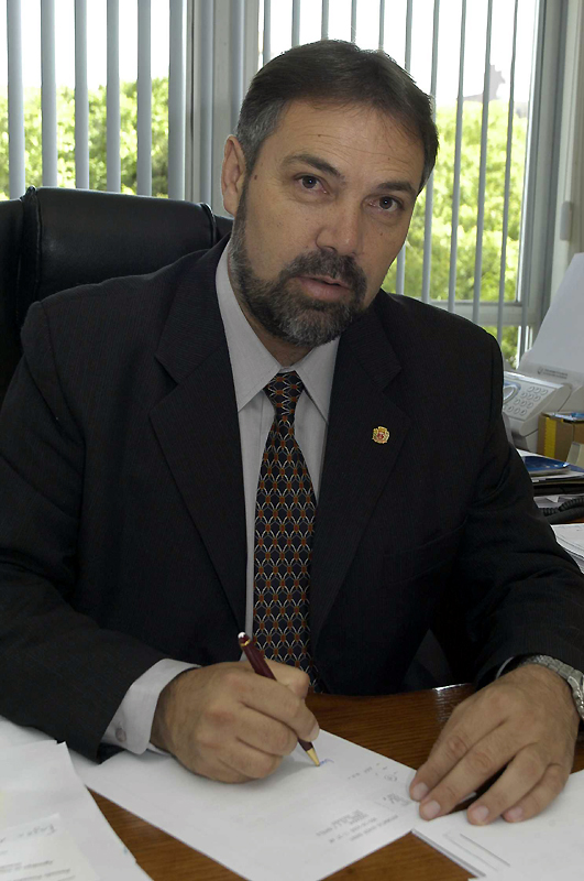 Revisão do Regimento e da Lei Orgânica é meta de Derosso 