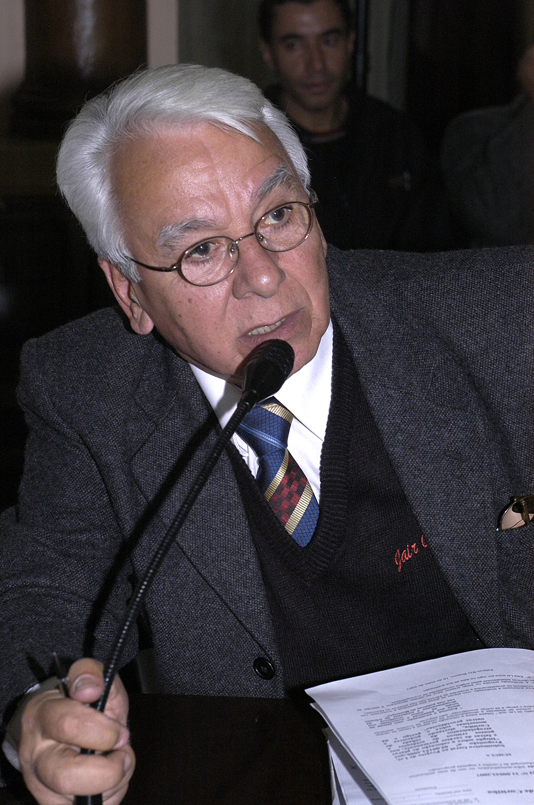 Rodízio de veículos em Curitiba é prematuro, avalia Jair Cézar 