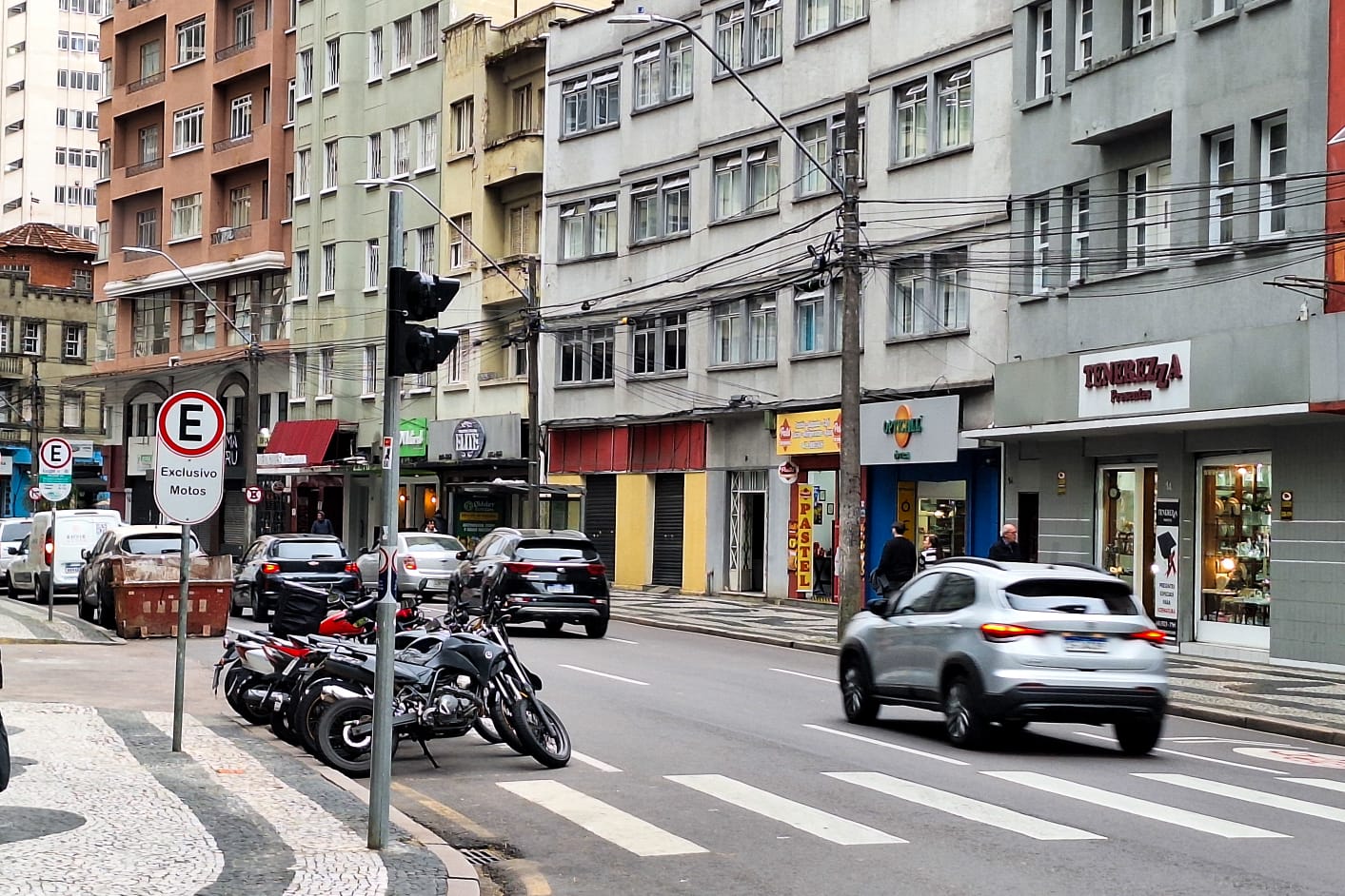  Rua famosa de Curitiba pode virar Polo de Arte