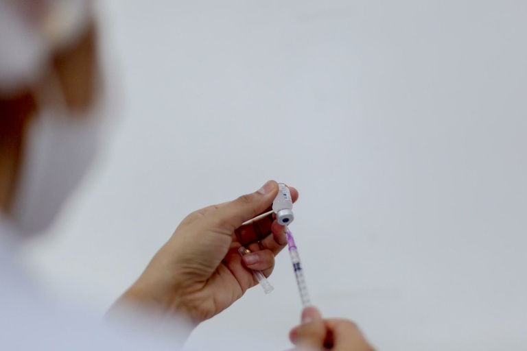 Saída de Curitiba do Consórcio de Vacinas depende da CMC