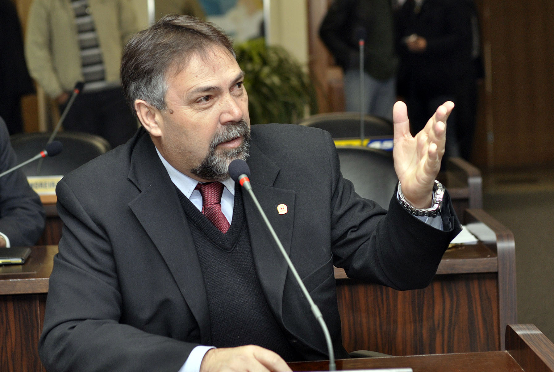 Sancionada lei que protege animais 