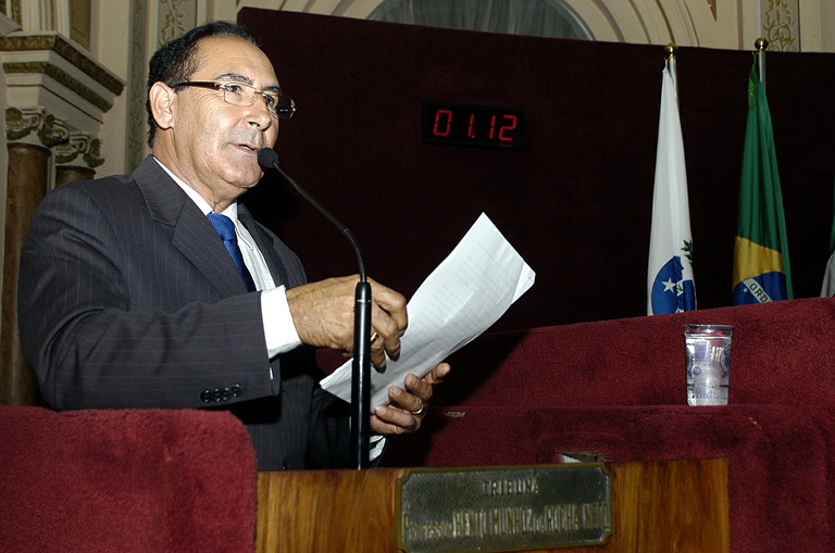 Sandoval ingressa no PMDB 