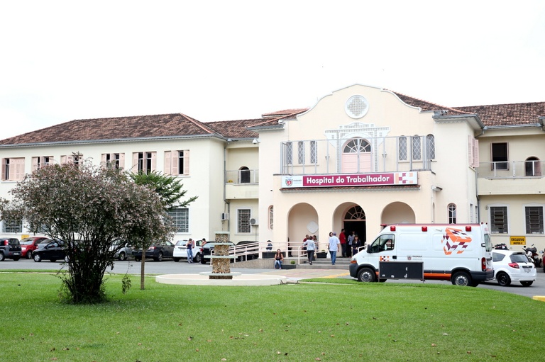 Saúde analisa proibição de cobrança de estacionamento em hospitais