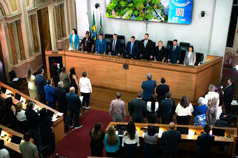 Saúde, educação e cultura: solenes celebram personalidades