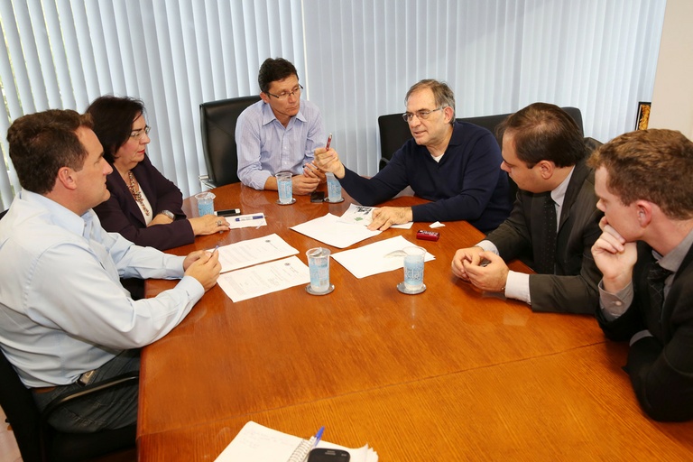 Scatolin explica a vereadores sobre regulamentação do metrô de Curitiba