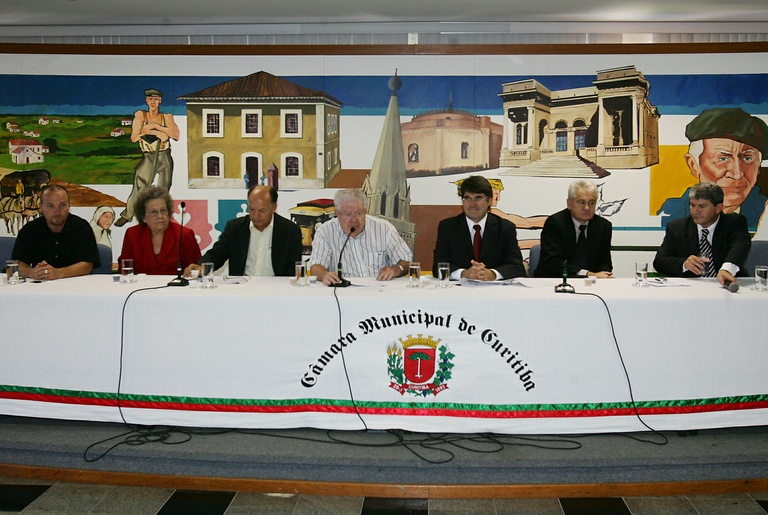 Sebastiani presta contas da Prefeitura na Câmara 