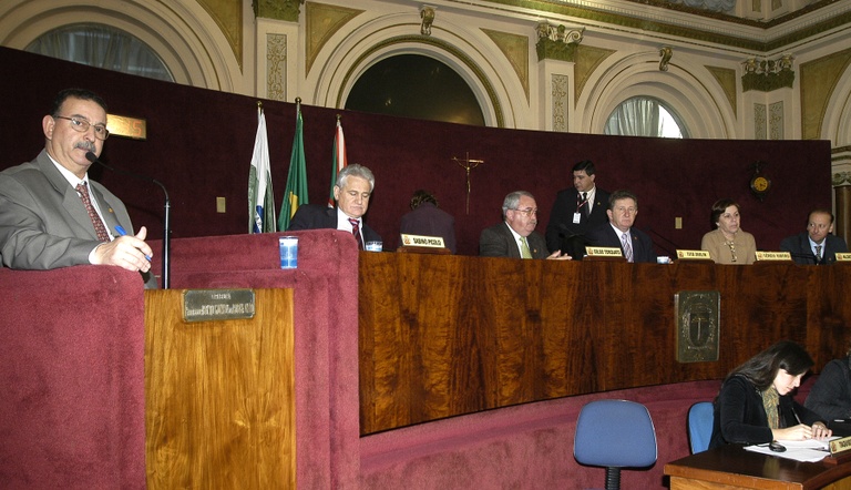 Secretária da Saúde presta contas na Câmara 