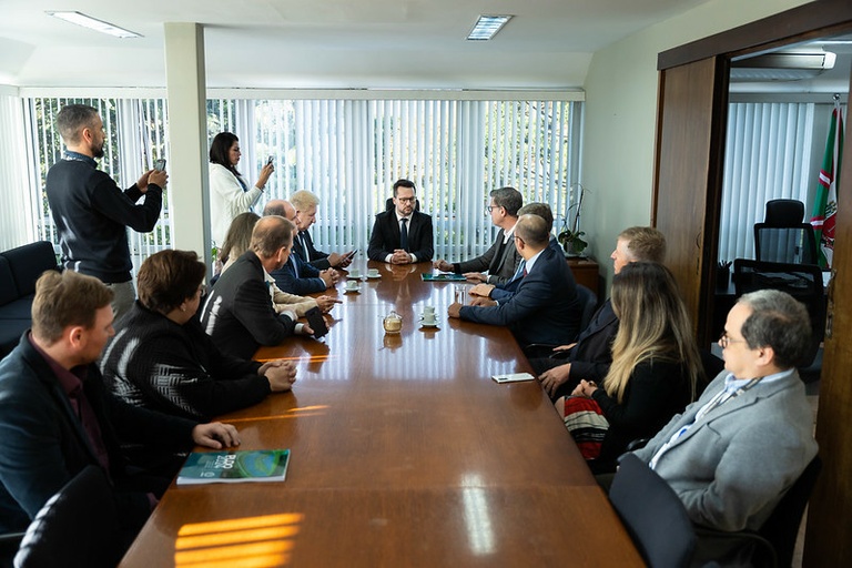 Secretário de Finanças pede apoio da Câmara de Curitiba à PEC 46/2022