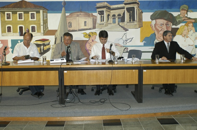 Secretário de Finanças presta contas na Câmara 