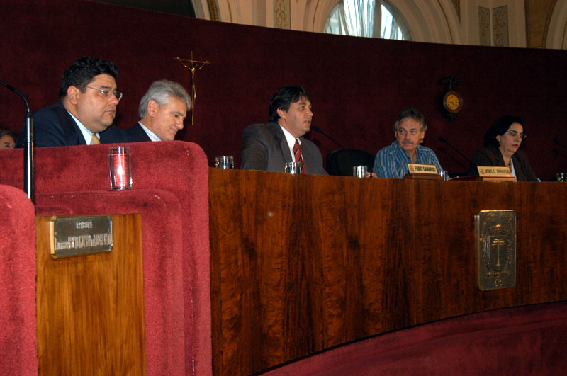 Secretário esclarece dúvidas de vereadores 