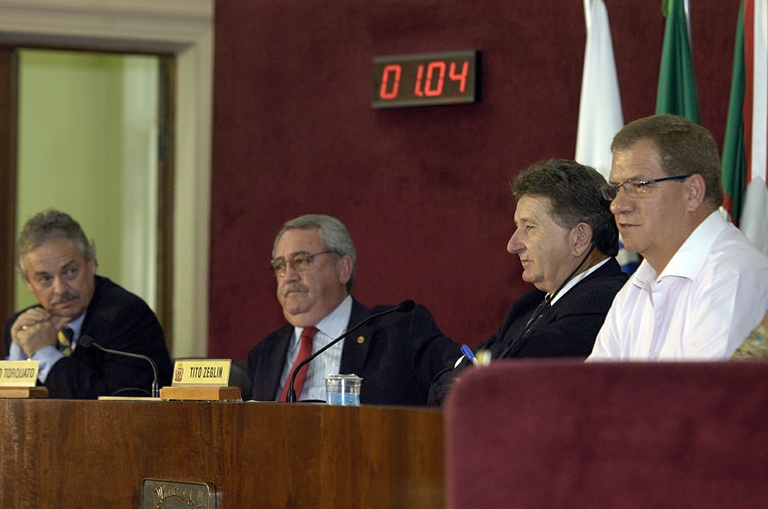 Secretário faz esclarecimentos sobre o consórcio do lixo 