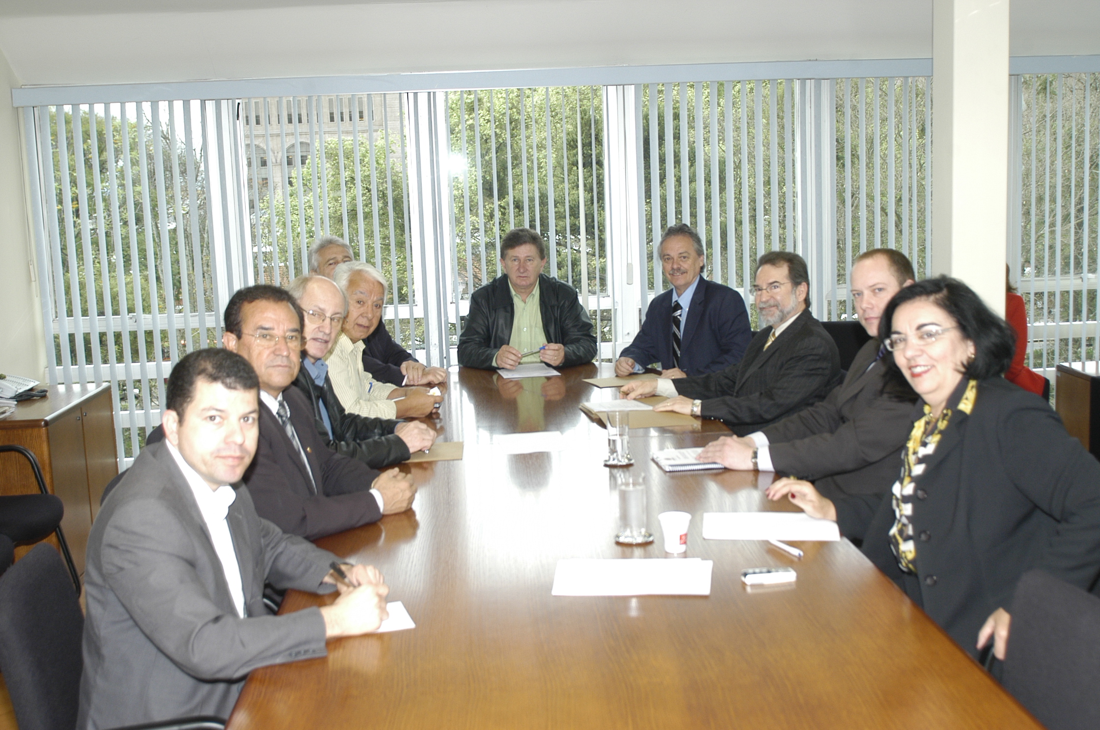 Secretários atendem pedido do PT 