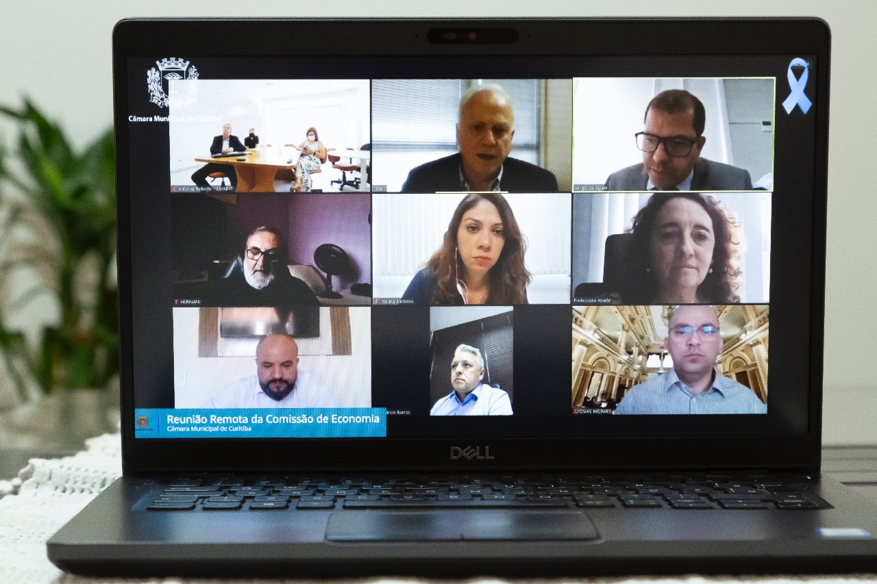 Seis projetos de lei recebem aval da Comissão de Economia