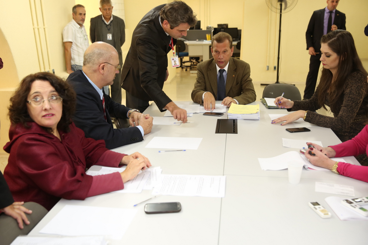 Sem quórum para votação, processo de injúria racial será arquivado