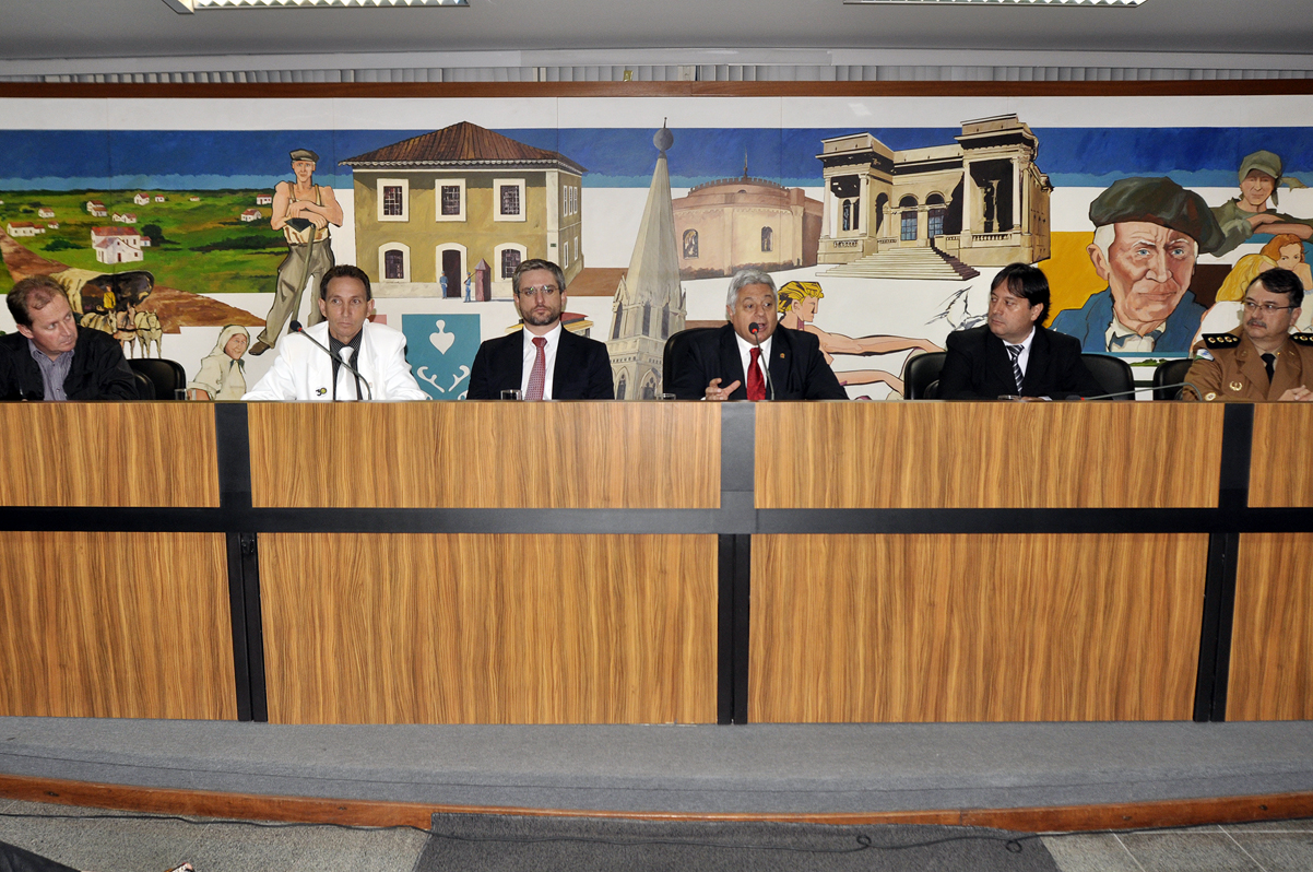 Semana da Enfermagem é comemorada pela Câmara 