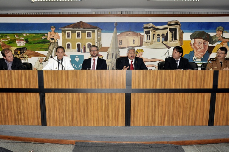 Semana da Enfermagem é comemorada pela Câmara 