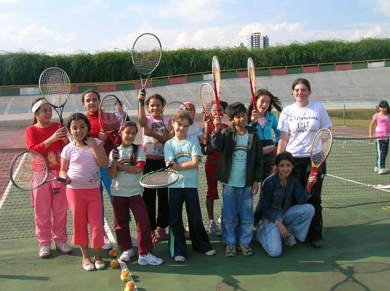 Semana do Tenista reúne estudantes 