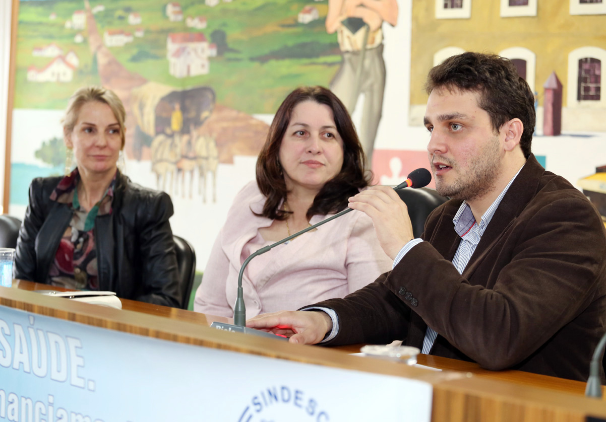 Seminário debate financiamento e situação dos profissionais da saúde 