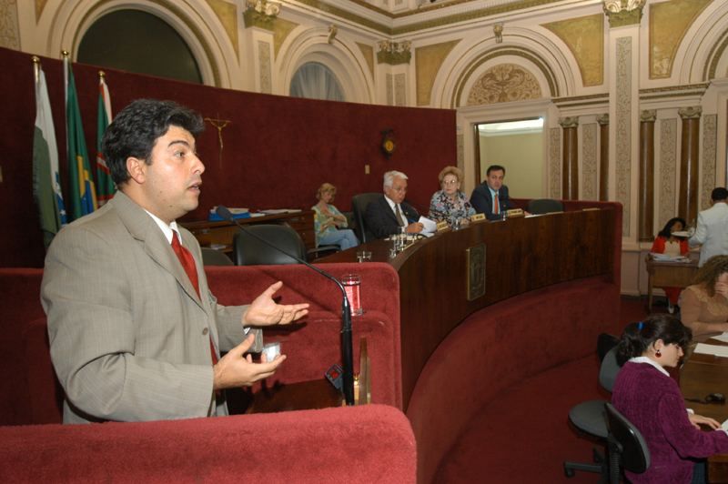 Seminário discute a reforma política e eleitoral 