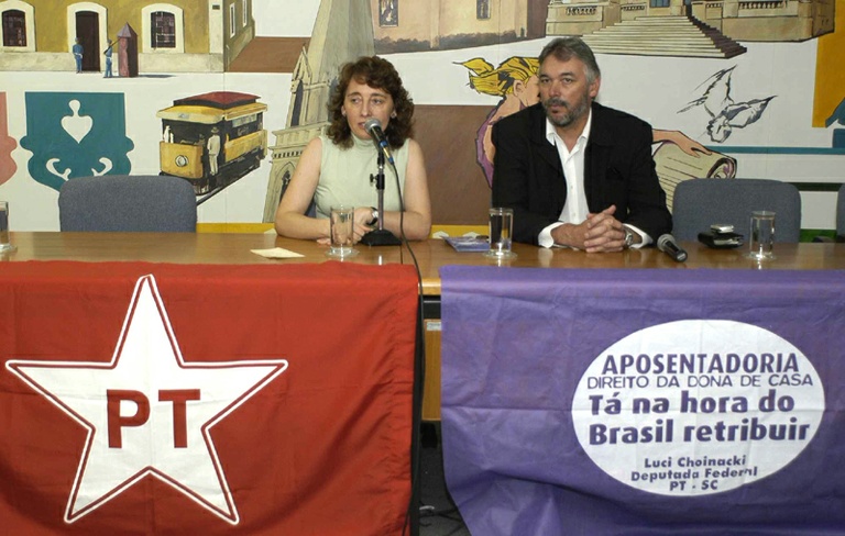 Seminário discute sobre o feminismo 