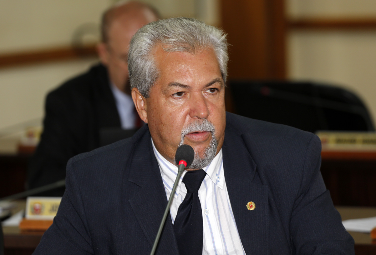 Senhas em braile e chamadas sonoras podem ser obrigatórias