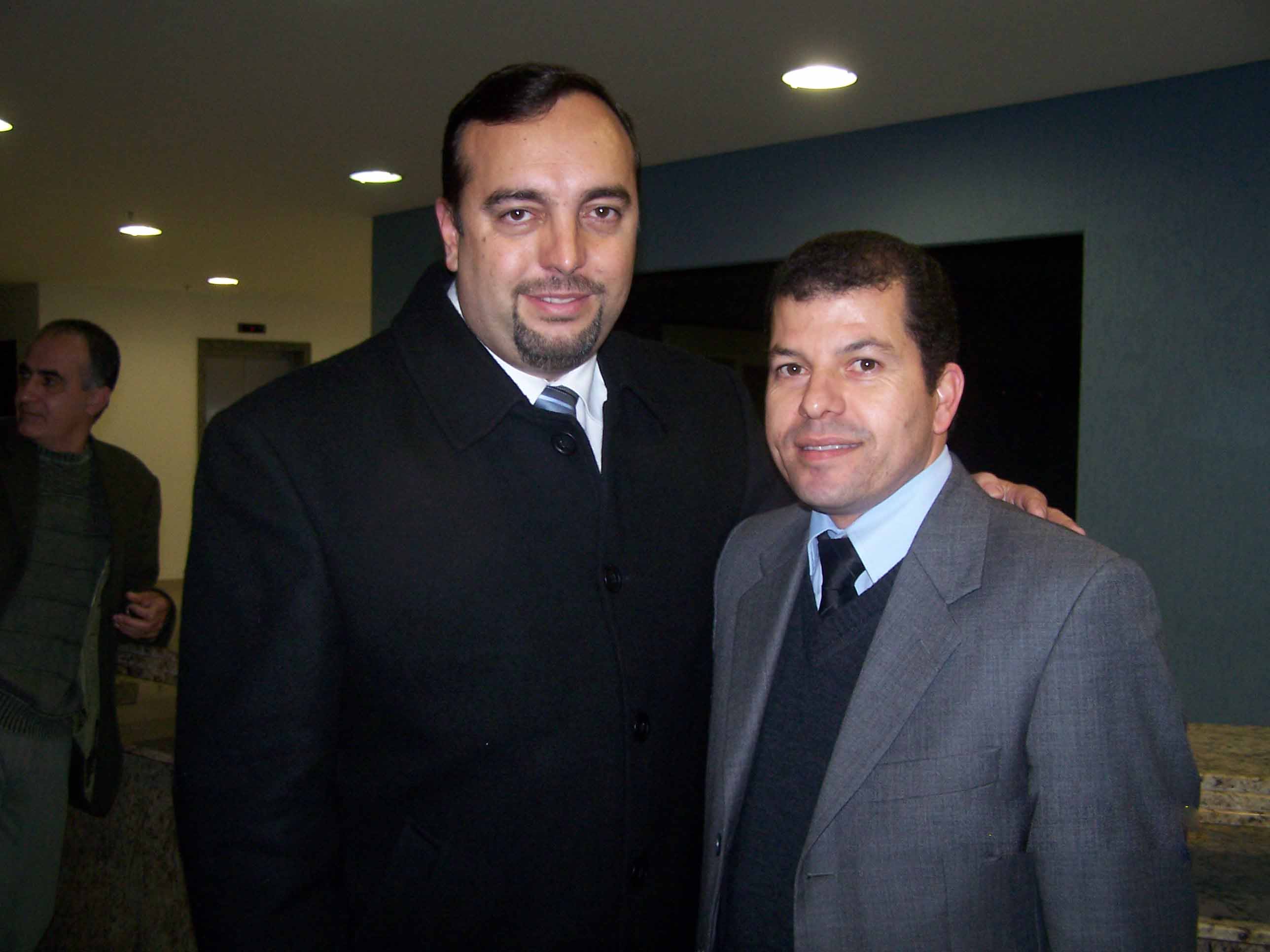 Serginho prestigia lançamento de cartilha 