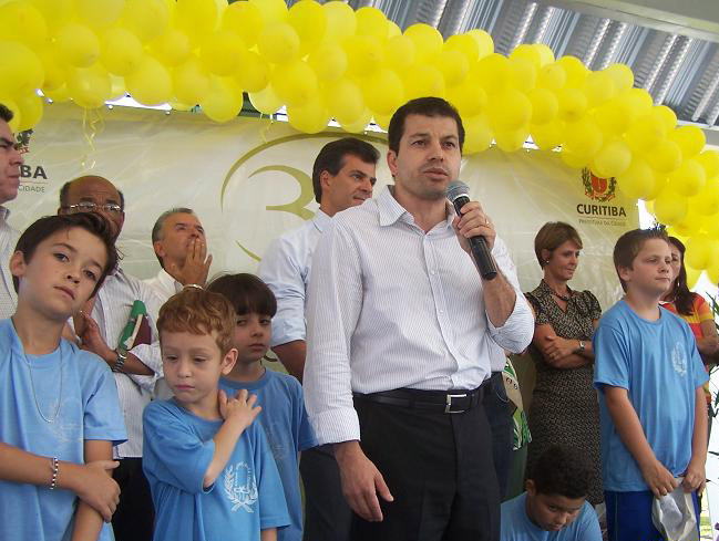 Serginho representa a Câmara em inauguração  