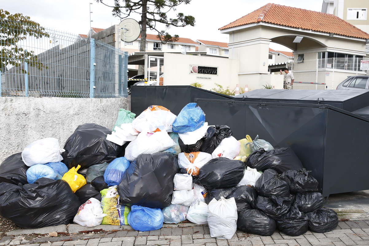 Serviço Público debate taxa de lixo e CuritibaPrev