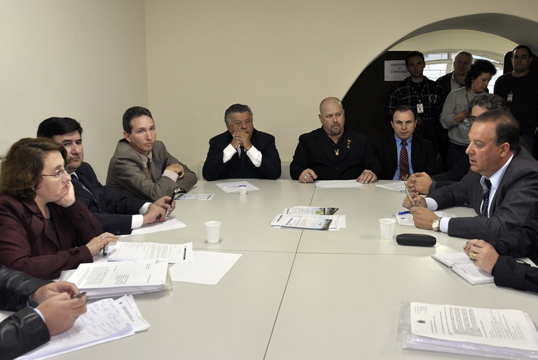 Serviço Público debateu licitação de funerárias 