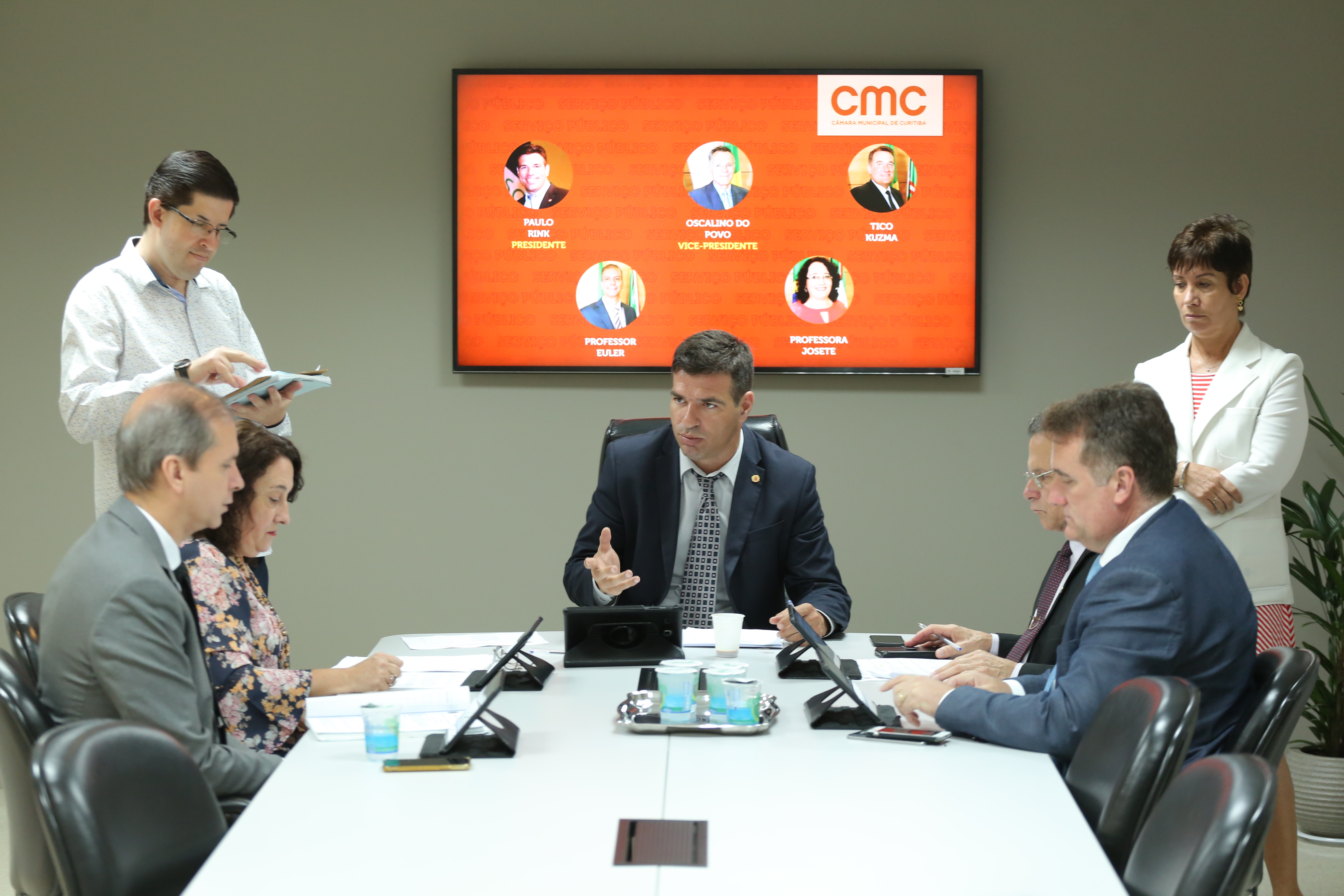 Serviço Público é contra restringir feiras a artesãos de Curitiba