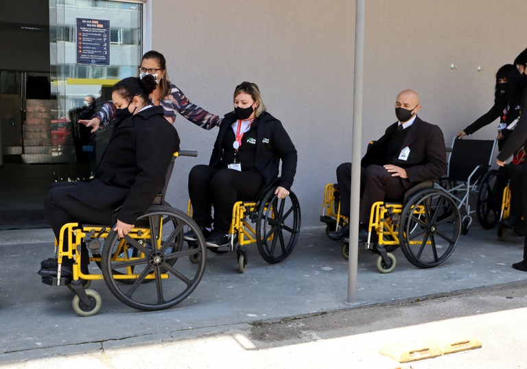 Servidores da CMC vivenciam dificuldades enfrentadas pelas pessoas com deficiência