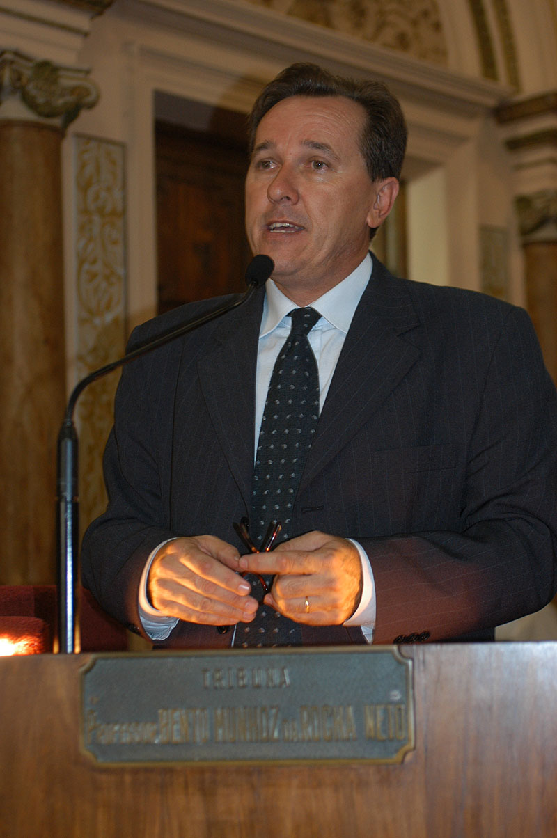 Servidores terão assistência judiciária 