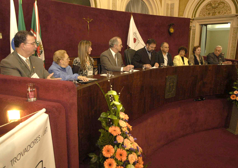Sessão homenageia União de Trovadores 