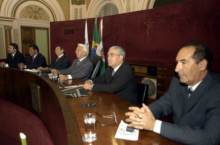 Sessão marca 110 anos de escolas adventistas 