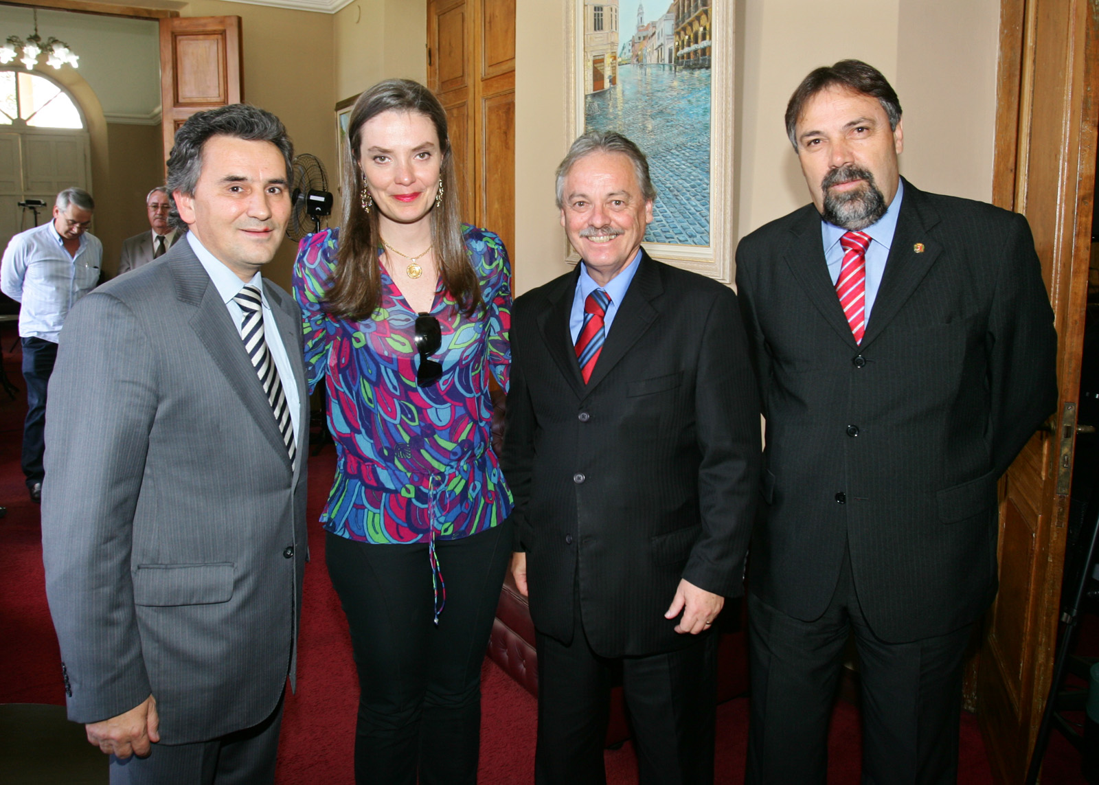 Sessão marca 90 anos da Gazeta do Povo 