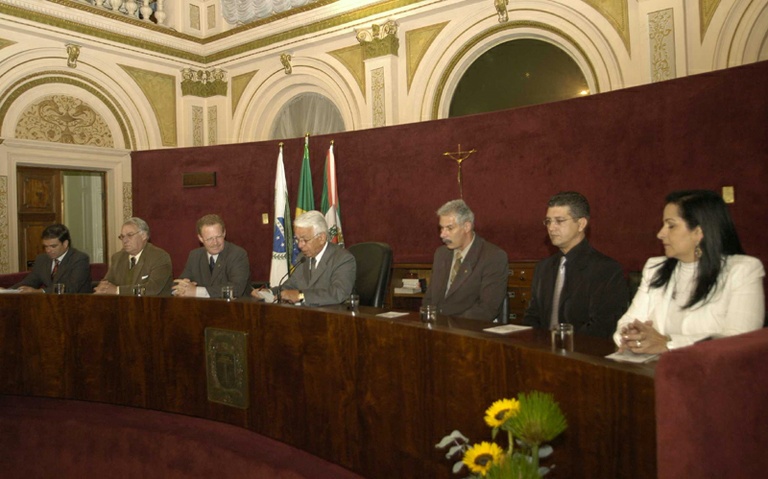 Sessão marca Dia do Agente Penitenciário 