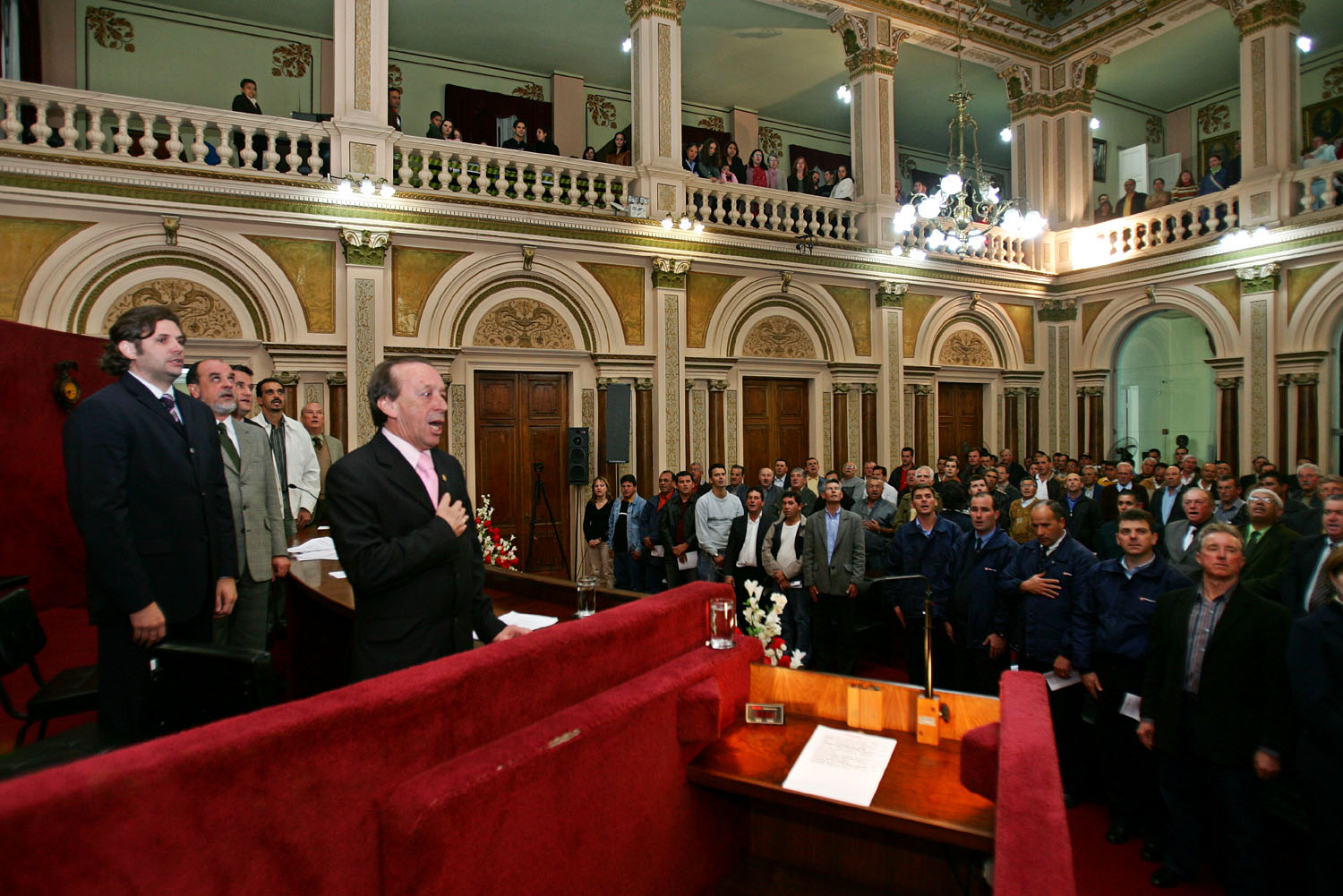 Sessão marca dia do motorista de ônibus 