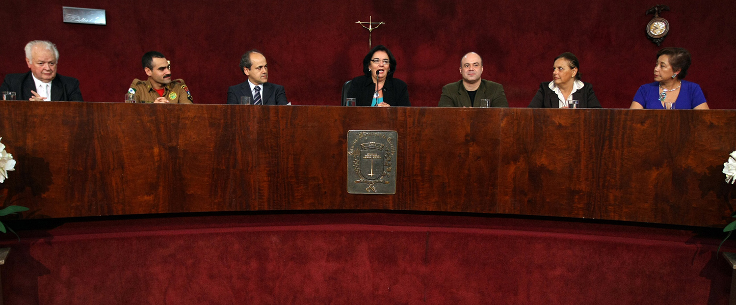 Sessão reúne antigos artesãos da cidade 