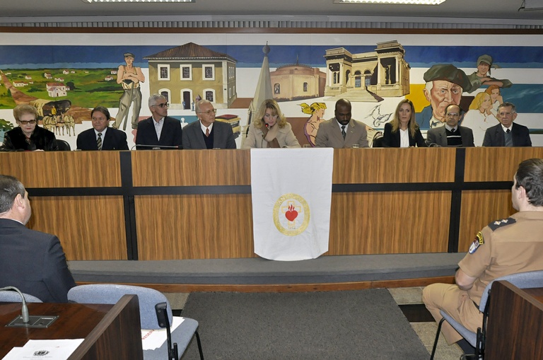 Sessão solene marca 160 anos da Santa Casa 