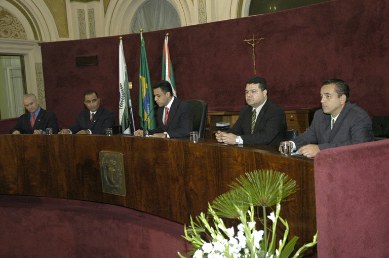 Sessão solene marca jubileu de ouro de igreja pentecostal 