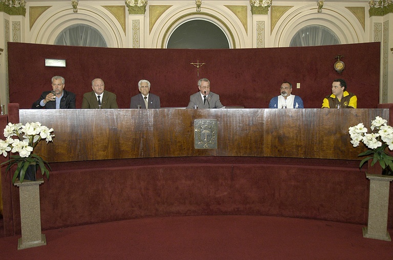 Sessão solene marca os 50 anos de grupos de jogos 