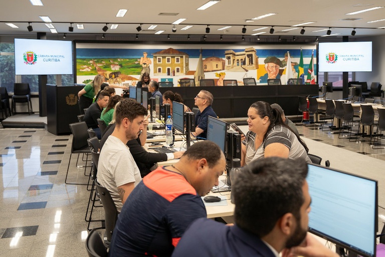 Síndrome de Down: famílias terão assistência gratuita na CMC nesta quinta