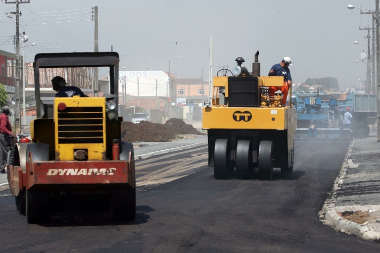 Sítio Cercado ganha 60 Km de asfalto 