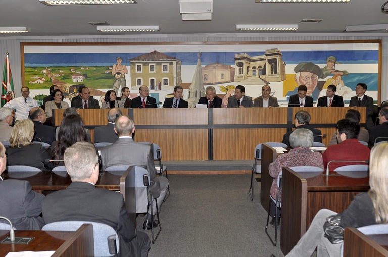 Solenidade na Câmara marca os 150 anos da Caixa 