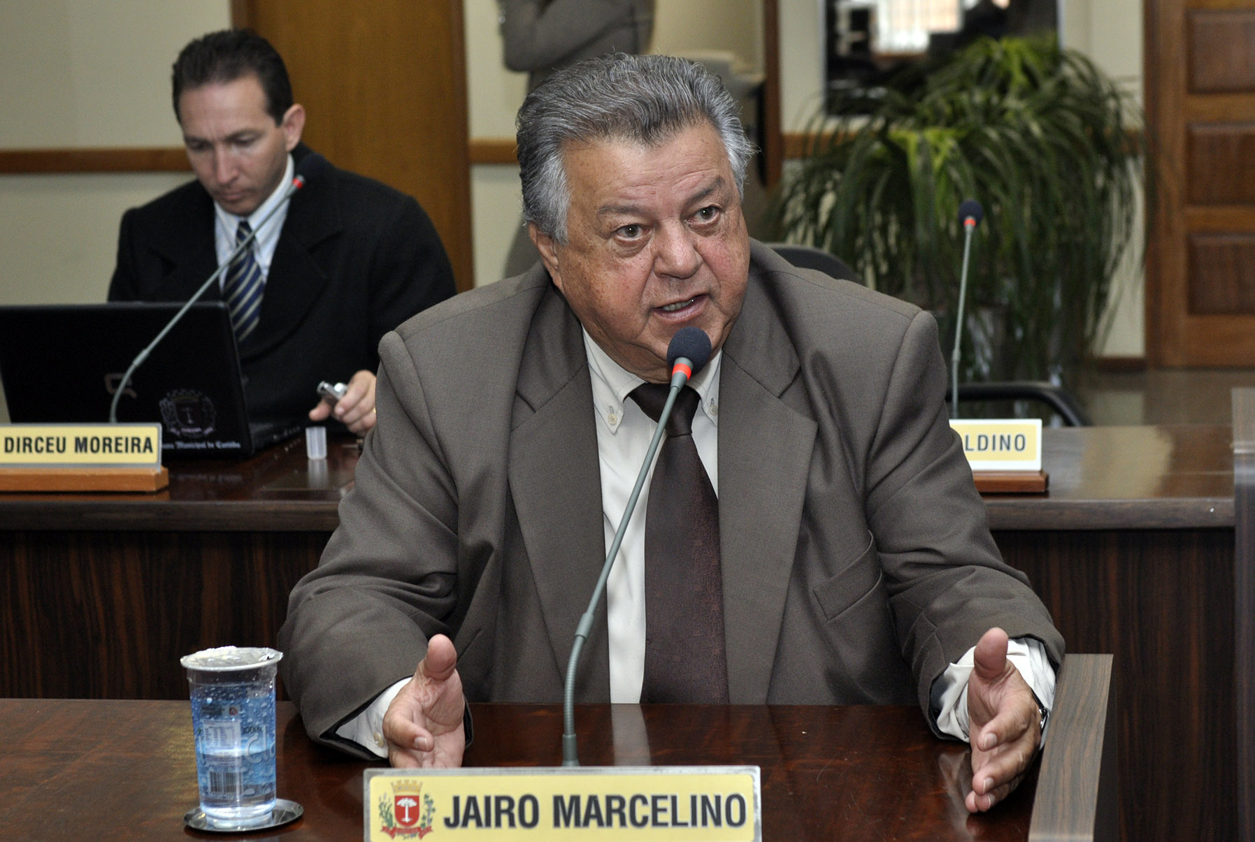 Solicitadas vagas de 15 minutos em toda cidade 