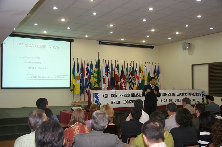 Soluções aos Legislativos discutidas em congresso 