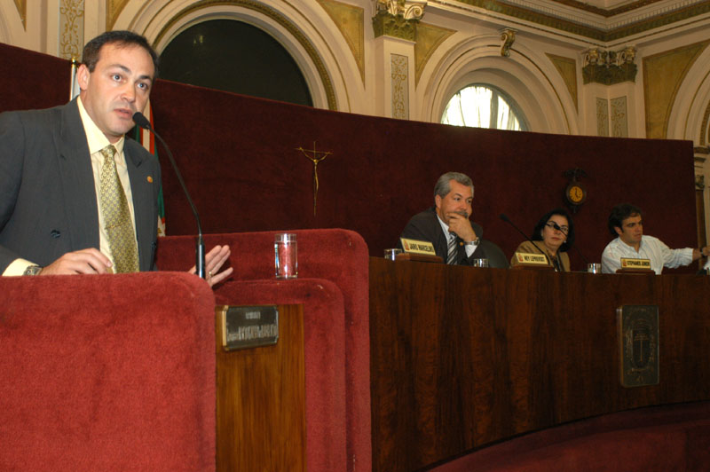 Stephanes Júnior destaca lei de incentivo ao esporte 